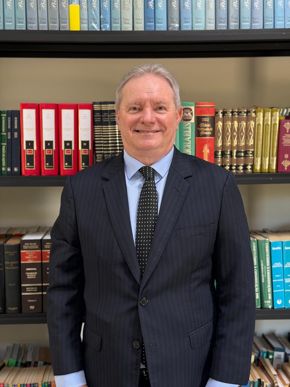Retrato de Luís Roberto Gomes